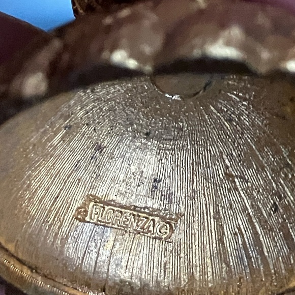 Vintage Florenza Gold Tone Trinket Box With Faux Green Stone - Picture 5 of 8